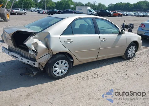 2005 Toyota Camry Le z USA, uszkodzony, nr VIN 4T1BE32K75U947672
